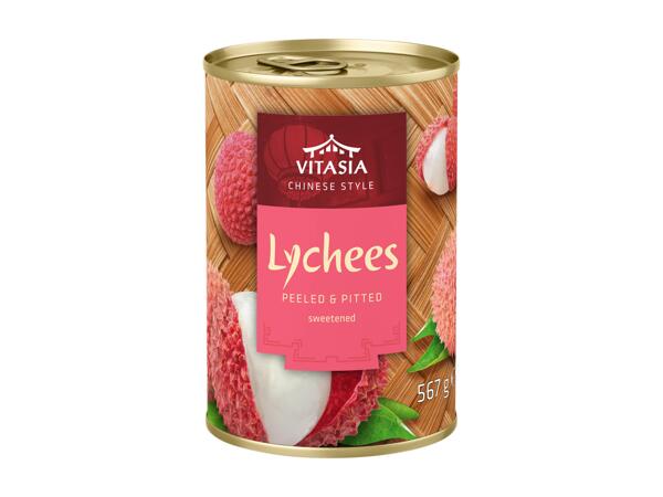 Lychees peeled and pitted