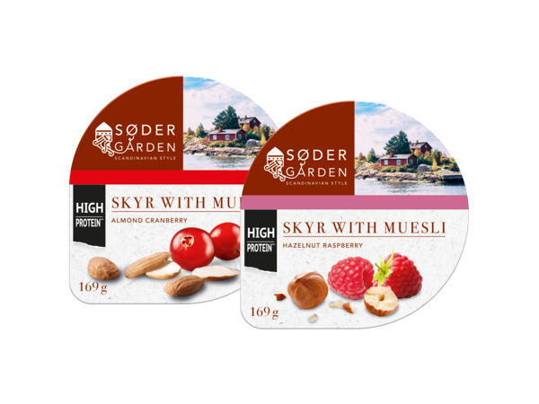 Skyr with Muesli