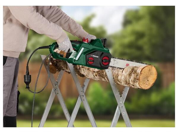 Sada elektrické řetězové pily PEKS 2200 B1 a náhradních pilových řetězů, 3dílná