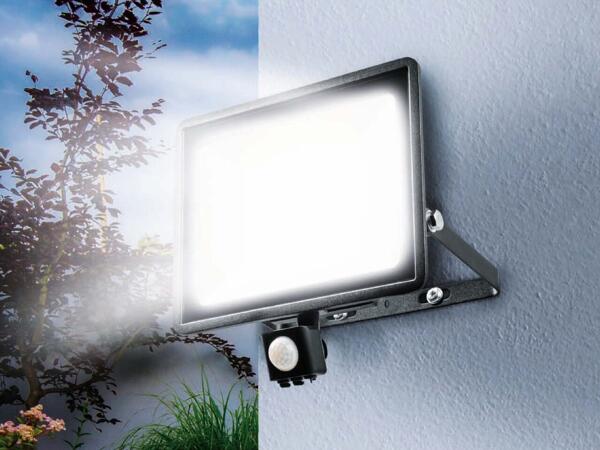 100W LED Outdoor Light