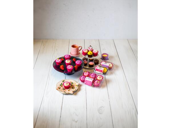 Mother's Day Iced Queencakes 6pk