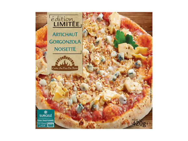 Pizza artichaut gorgonzola noisette