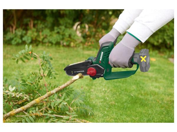 Cordless Pruning Saw
