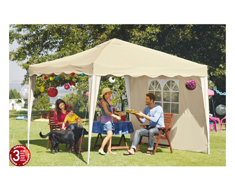 Pavillon pliable en aluminium
