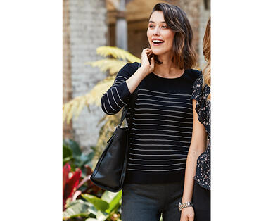 Women's 3/4 Sleeve Knit Top