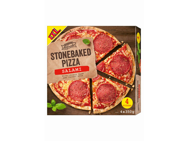 Pizza cuite sur pierre salami