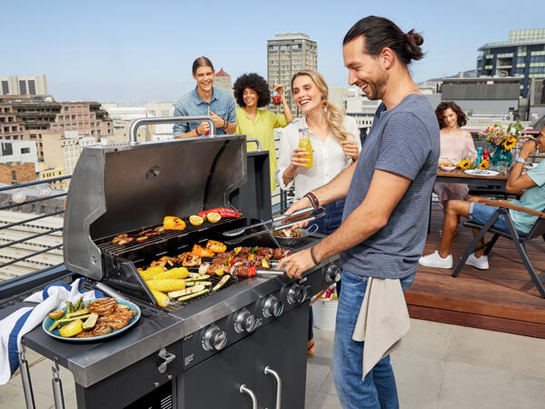 4 Burner Gas Barbecue