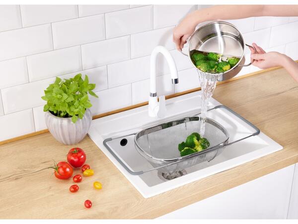 Extendable sieve