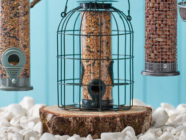Oakdale Squirrel-Resistant Bird Feeder