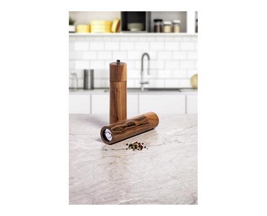 Crofton 
 Salt & Pepper Mills
