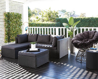 Corner Wicker Setting