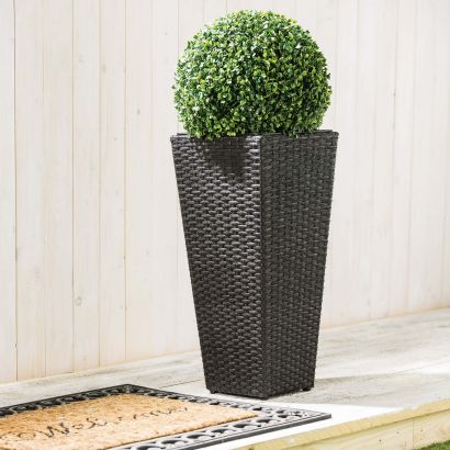 Rechteckiger Blumenkasten