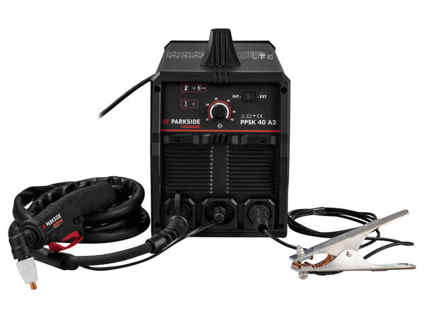 Plasma Cutter with Integrated Compressor