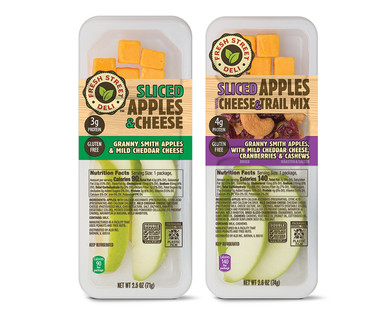 Fresh St. Deli Apples and Cheese Snack Pack