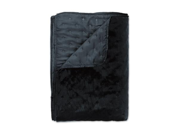 Velours-Tagesdecke