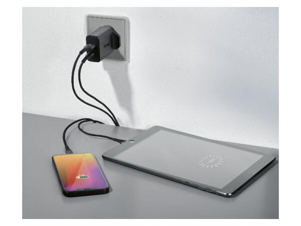 Duální USB nabíječka 20 W, USB-C, USB-A