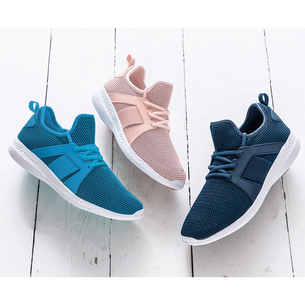 Leichte Sport- und Freizeitschuhe