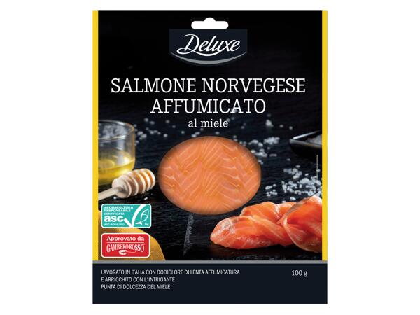 Smoked norwegian salmon with honey