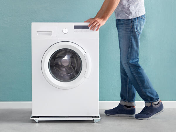 Appliance Base with Castors