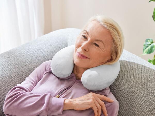 Half Round or Neck Cushion