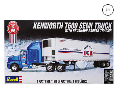 Revell Model Truck Kit 1:32