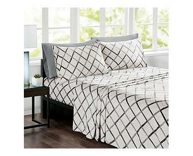 Huntington Home Velvet Plush Sheet Set