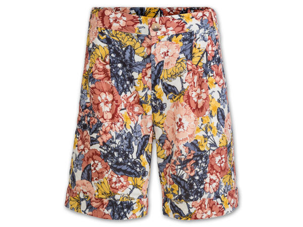 Damen Leinenshorts und Leinenbluse