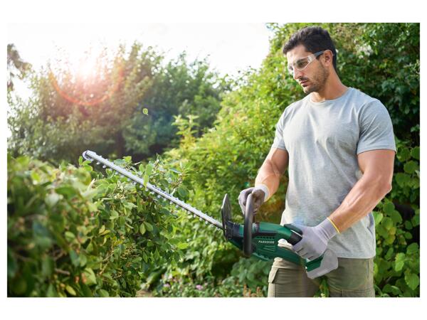 20V Cordless Hedge Trimmer