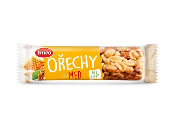 TYČINKA S OŘECHY