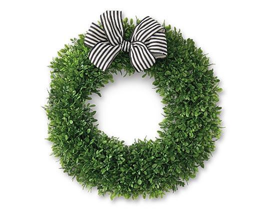 Huntington Home 22 inch Wreath