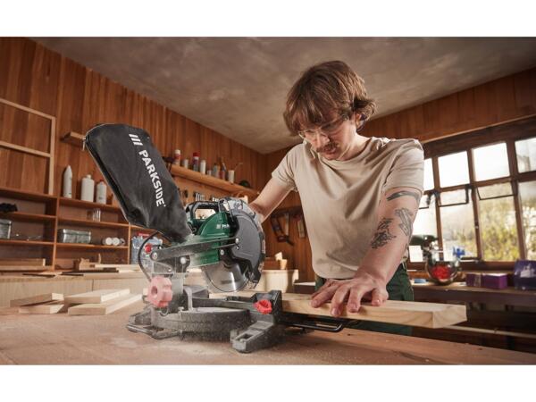 Compound Mitre Saw