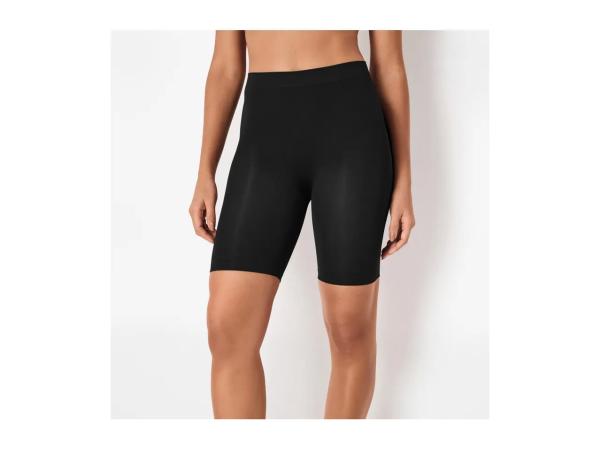 Ladies' Black Seamless Anti-Chafing Shorts