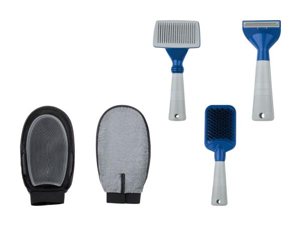 Assortiment de brosses pour animaux