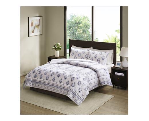 Huntington Home 
 3-Piece Reversible Bedding Set