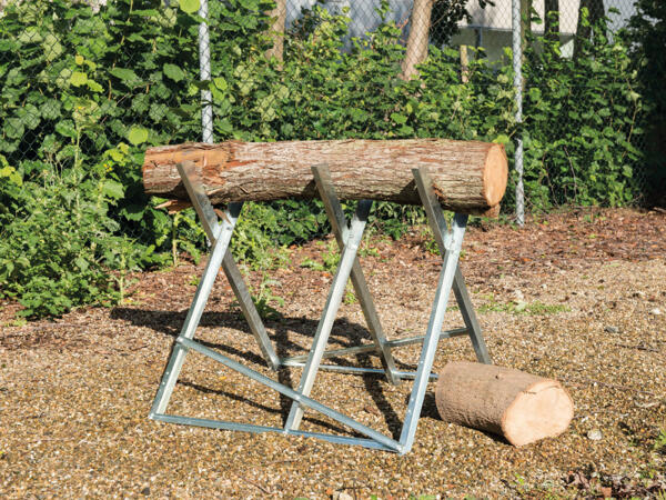Metal Saw Trestle