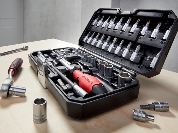 Ratchet & Bit Set