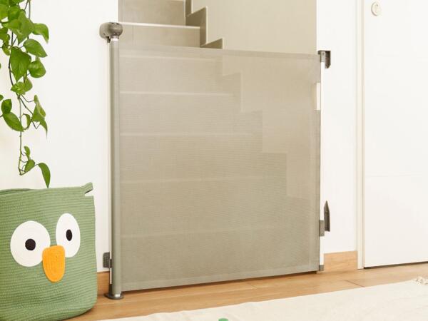 Safe & Roll Extending Gate