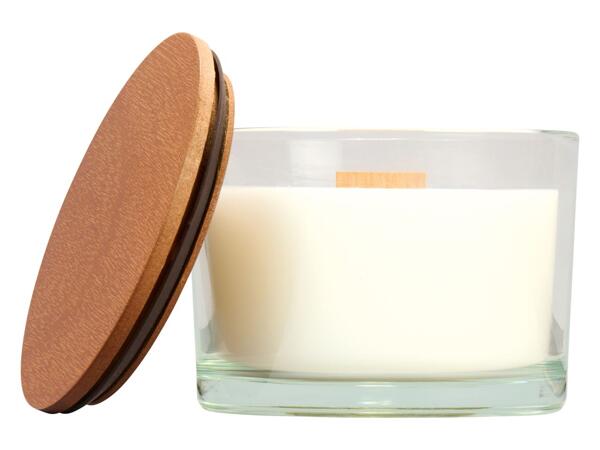 Scented Candle In Glass Jar With Wooden Wick