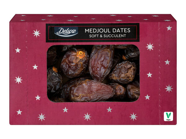 Deluxe Medjoul Dates
