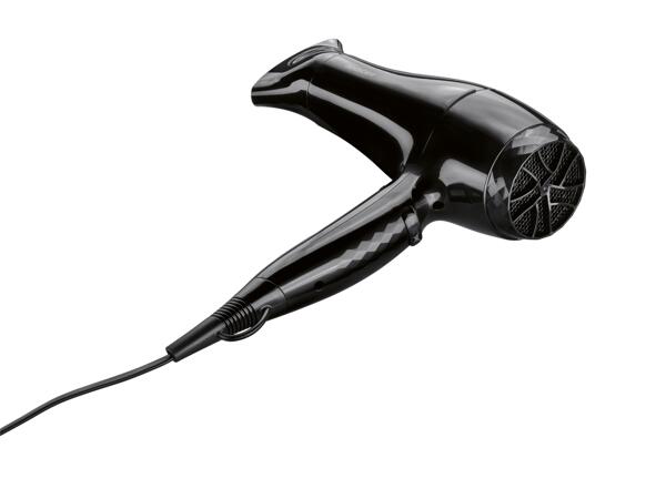 VYSOUŠEČ VLASŮ S IONIZAČNÍ TECHNOLOGIÍ 2 200 W