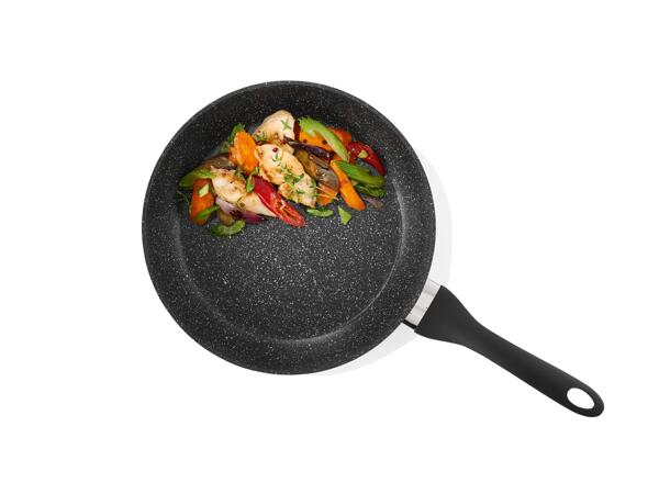 HLINÍKOVÁ PÁNEV / HLINÍKOVÁ PÁNEV WOK ⌀ 28 CM