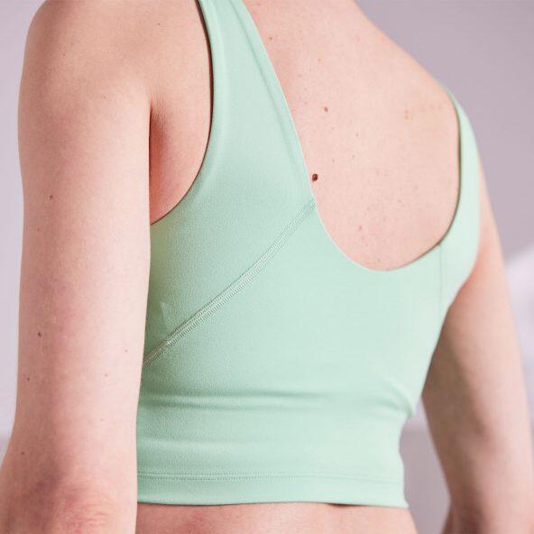 CRANE(R) 				Sporttop