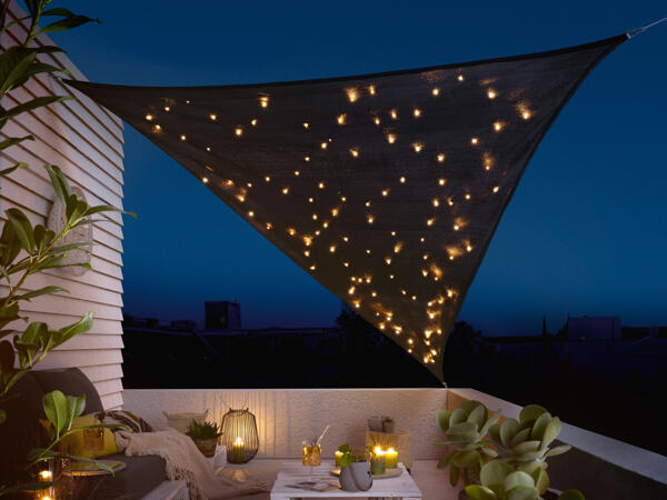Sonnensegel mit LED-Solarbeleuchtung