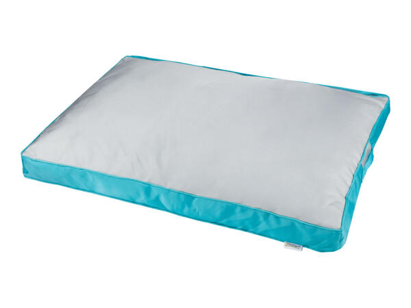 Zoofari Outdoor Dog Bed