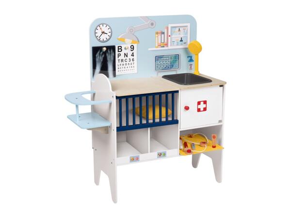 Playtive 2-in-1 Baby Clinic and Vets - 10 Piece Set