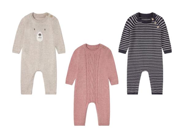 Combinaison en tricot pour bébé