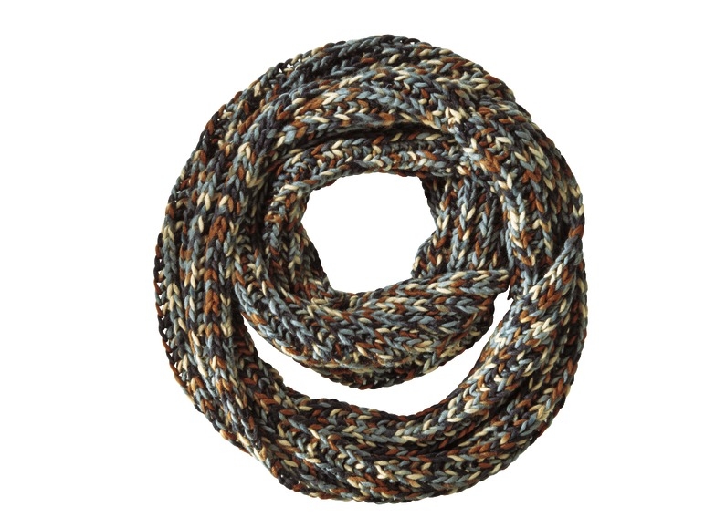 Ladiesʼ Scarf
