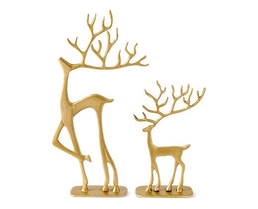 Merry Moments 
 Sculpted Reindeer