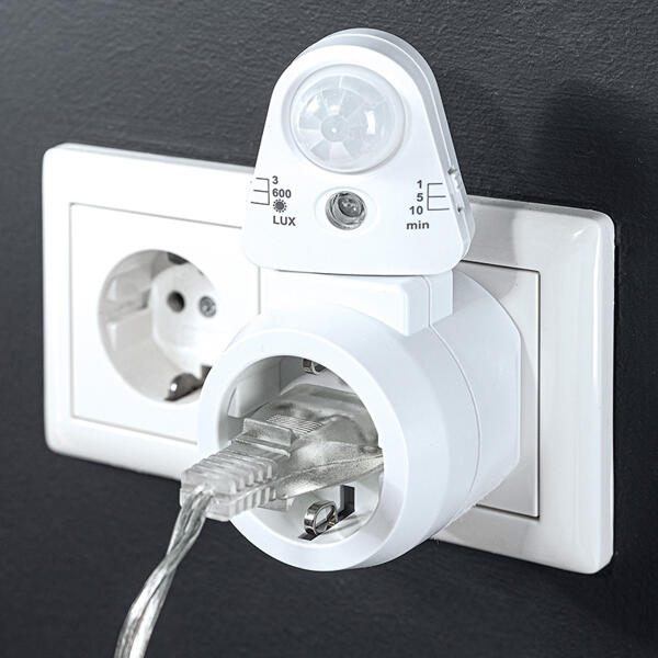 Steckdosenadapter