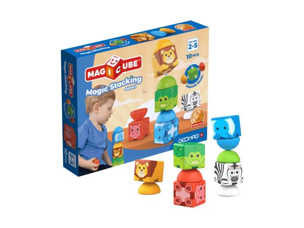 "Stacking Safari"